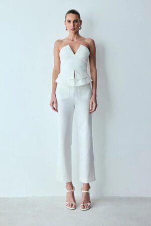 Calça Reta Bolsos Frontais E Abertura Barra