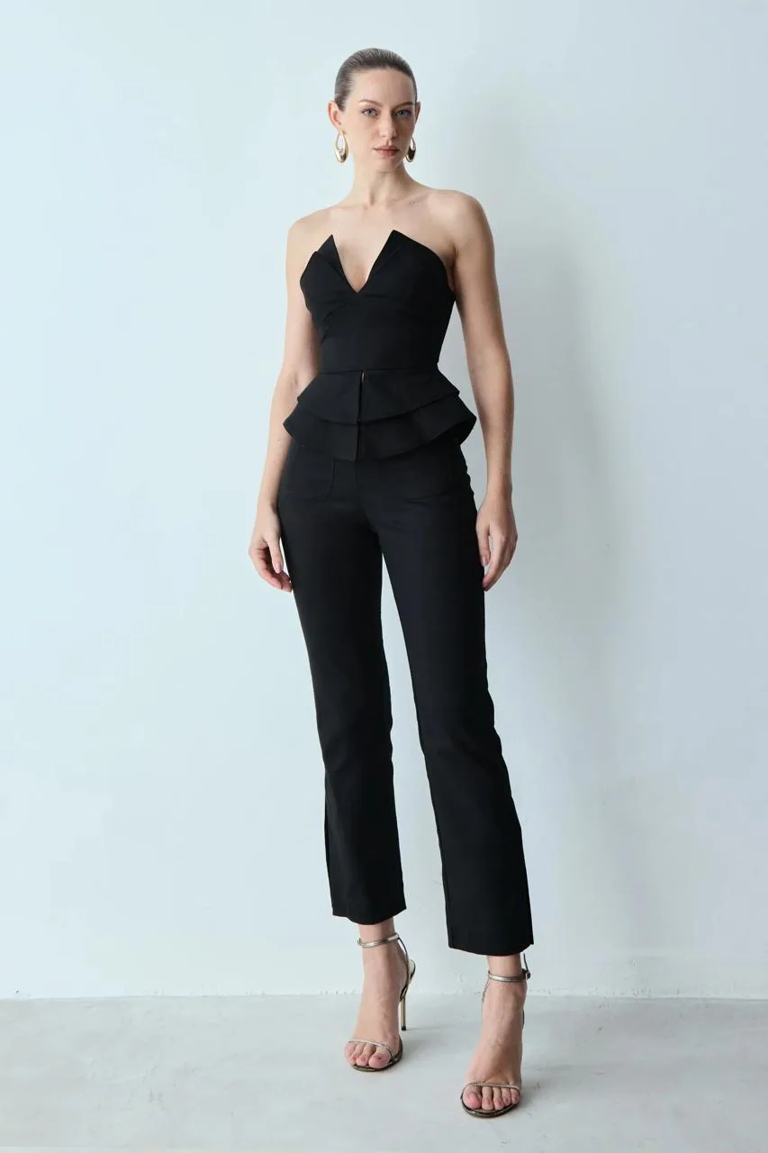 Cropped Tomara Que Caia Estruturado Recorte Busto