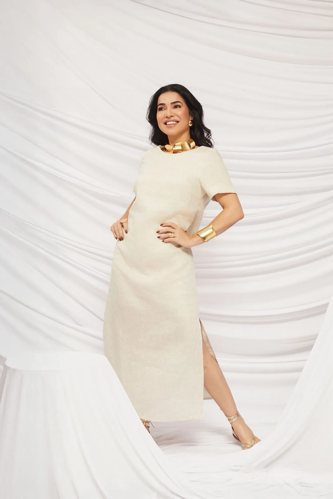 Vestido Basic Linho Com Fenda Lateral