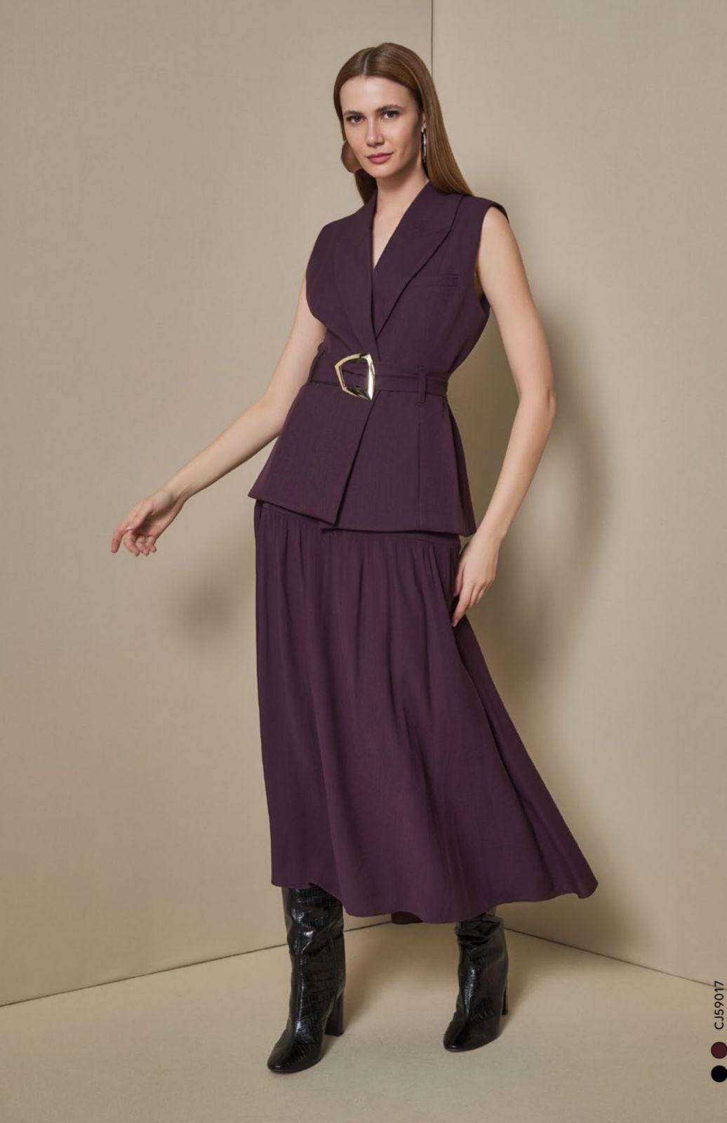 Conjunto Colete Saia Alfaiataria Dual