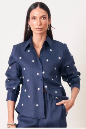 CAMISA LINHO COM FLORES BORDADAS